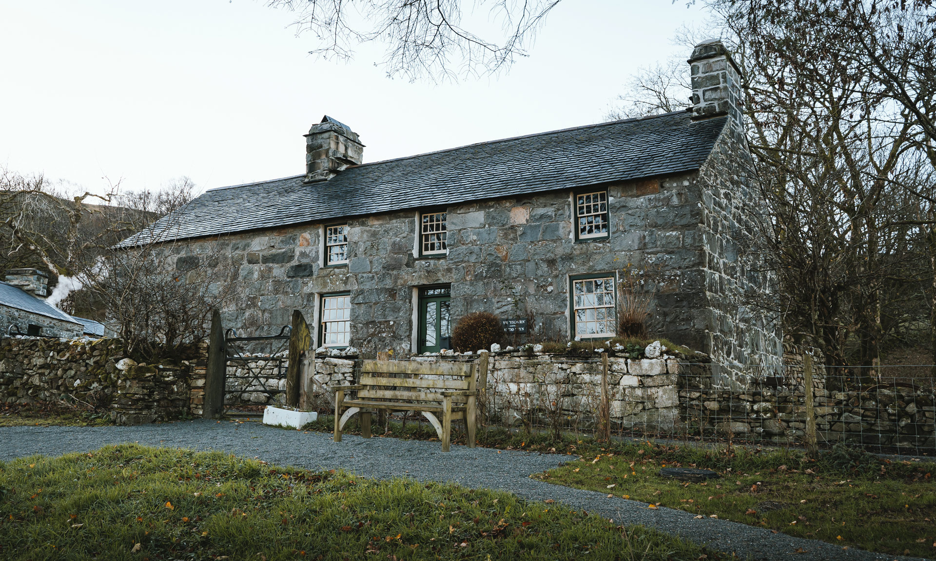 Yr Ysgwrn farmhouse on an autumnal day